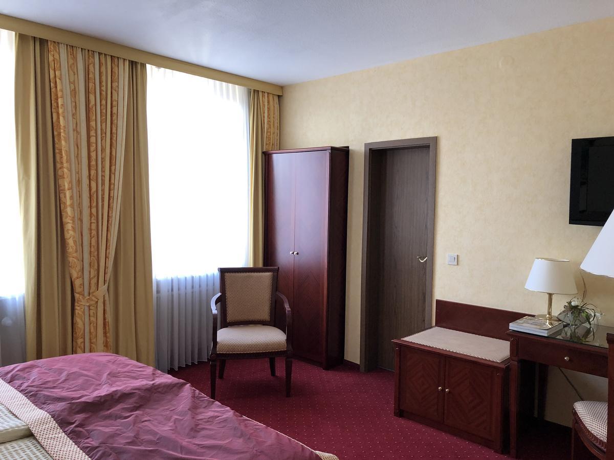 Frischbier'S Gaestezimmer Schmelz-Primsweiler ภายนอก รูปภาพ