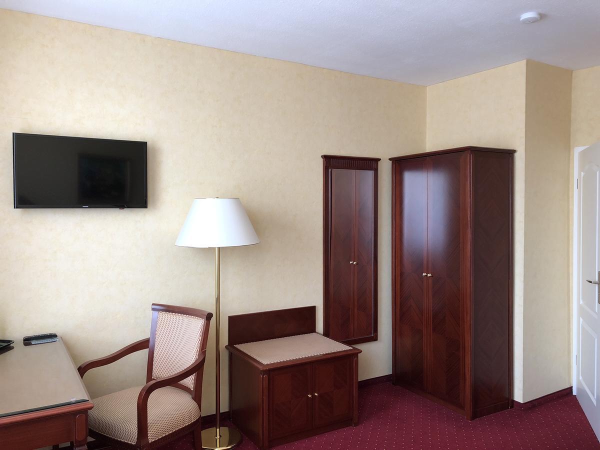 Frischbier'S Gaestezimmer Schmelz-Primsweiler ภายนอก รูปภาพ