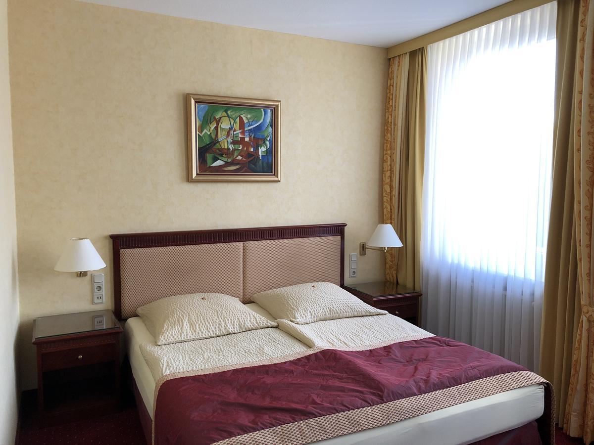 Frischbier'S Gaestezimmer Schmelz-Primsweiler ภายนอก รูปภาพ
